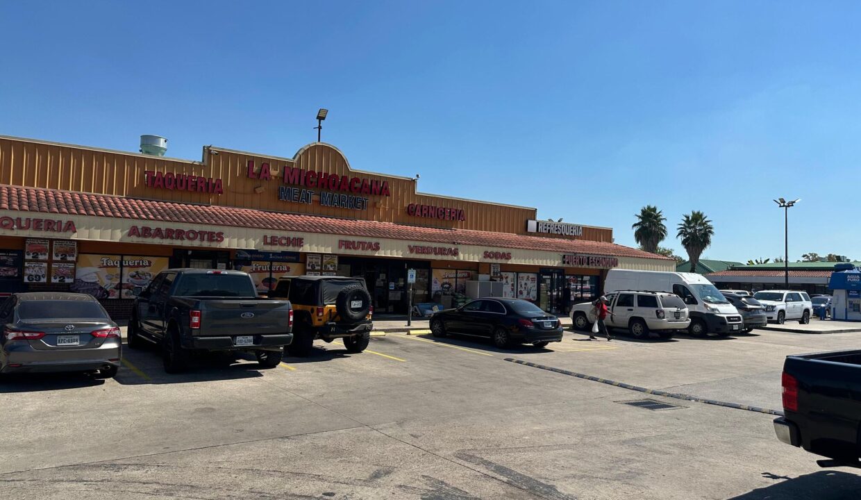 WhatsApp Image 2025-10-15 at 17.21.03_d889ff27