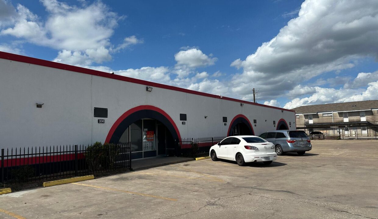 WhatsApp Image 2025-10-17 at 18.04.16_3c374e10