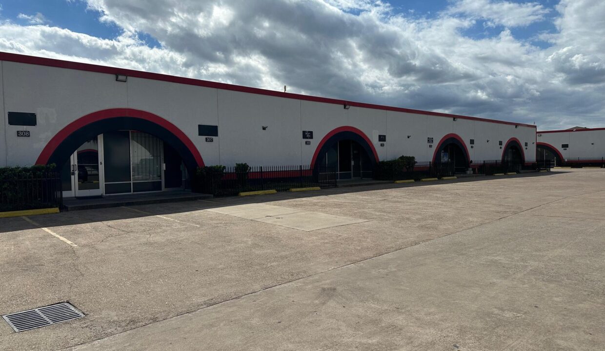 WhatsApp Image 2025-10-17 at 18.04.16_a97e3159