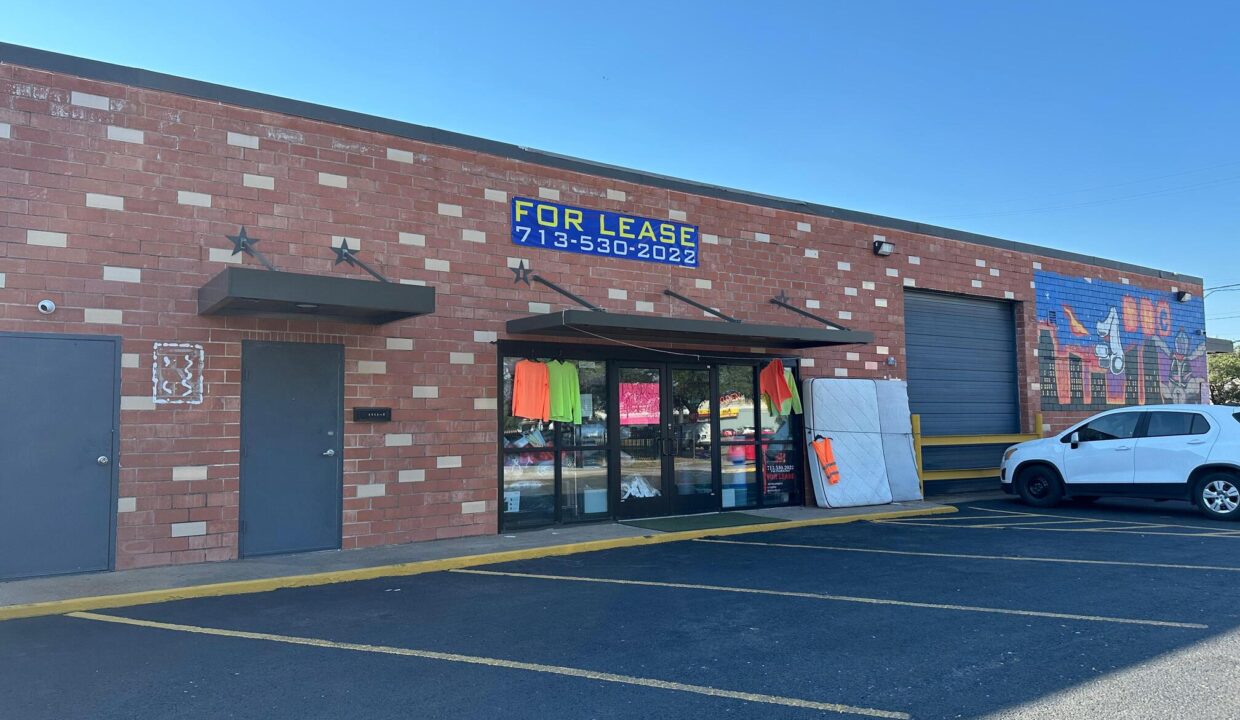 WhatsApp Image 2025-10-16 at 09.10.06_21c80ad9