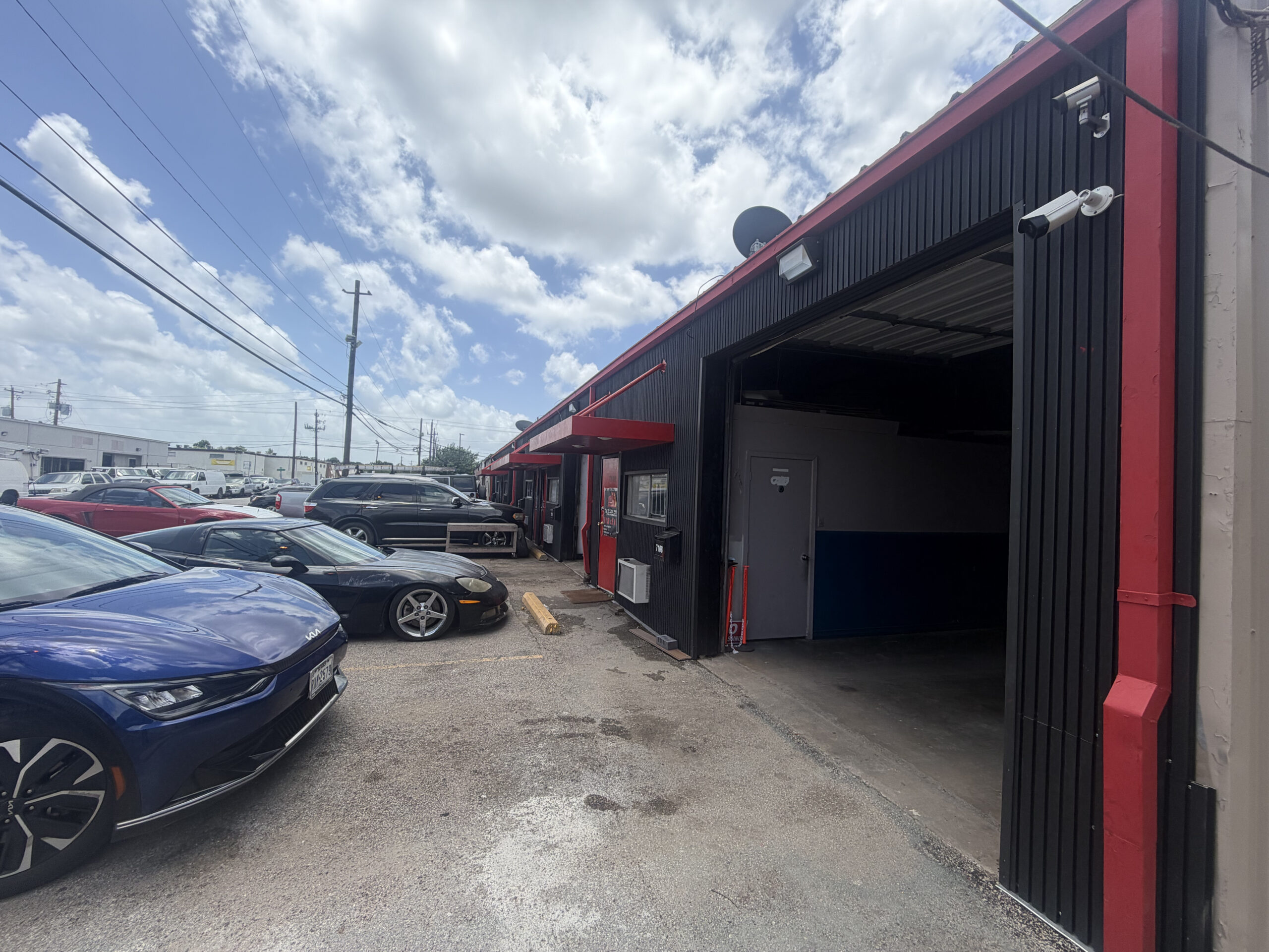 Industrial Spaces on 7108-7116 Atwell Street