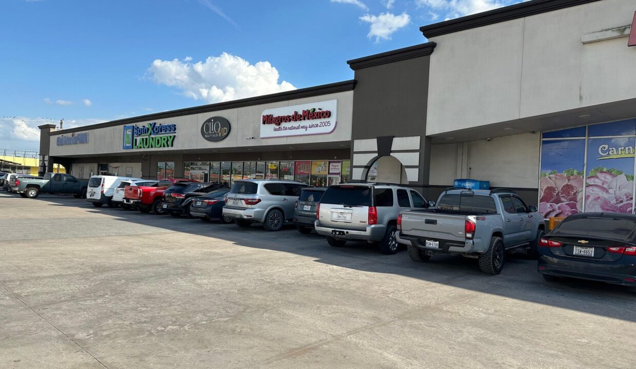 WhatsApp Image 2025-10-16 at 18.20.50_adebf3d5