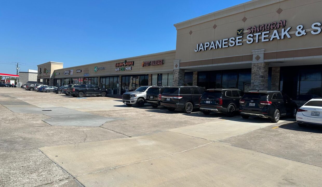 WhatsApp Image 2025-10-15 at 17.21.21_299adbcb