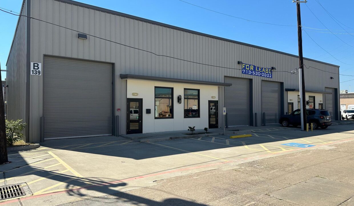 WhatsApp Image 2025-10-15 at 17.21.57_a5377f6c