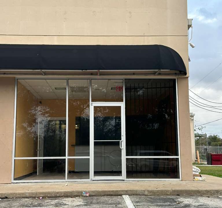 WhatsApp Image 2025-12-01 at 9.16.16 AM